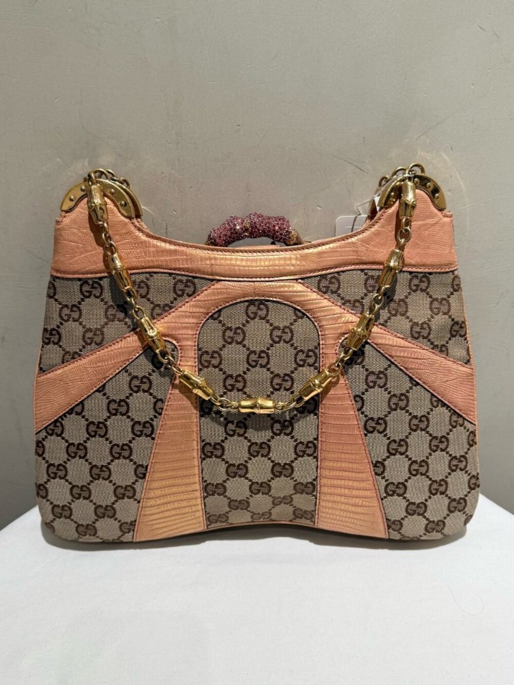 Gucci Tom Ford Era GG Canvas Vintage Shoulder Bag with Pink Crystal Bamboo Ring - Picture 2 of 9